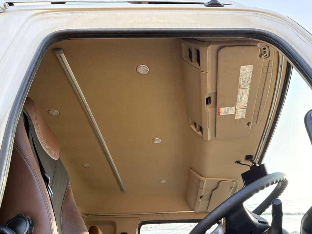 日野プロフィア冷凍車（冷蔵車）大型（10t）[写真23]