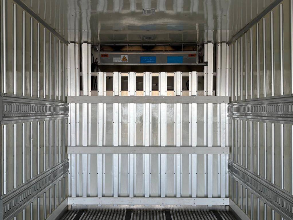 日野プロフィア冷凍車（冷蔵車）大型（10t）[写真07]