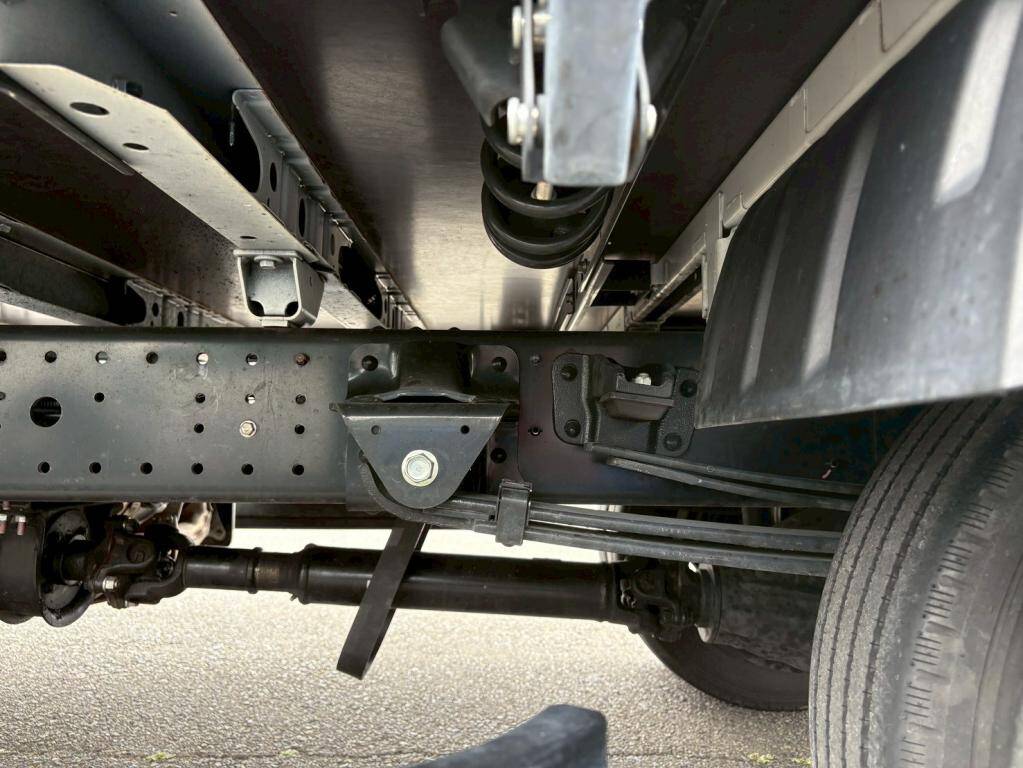 日野デュトロ平ボディ小型（2t・3t）[写真12]