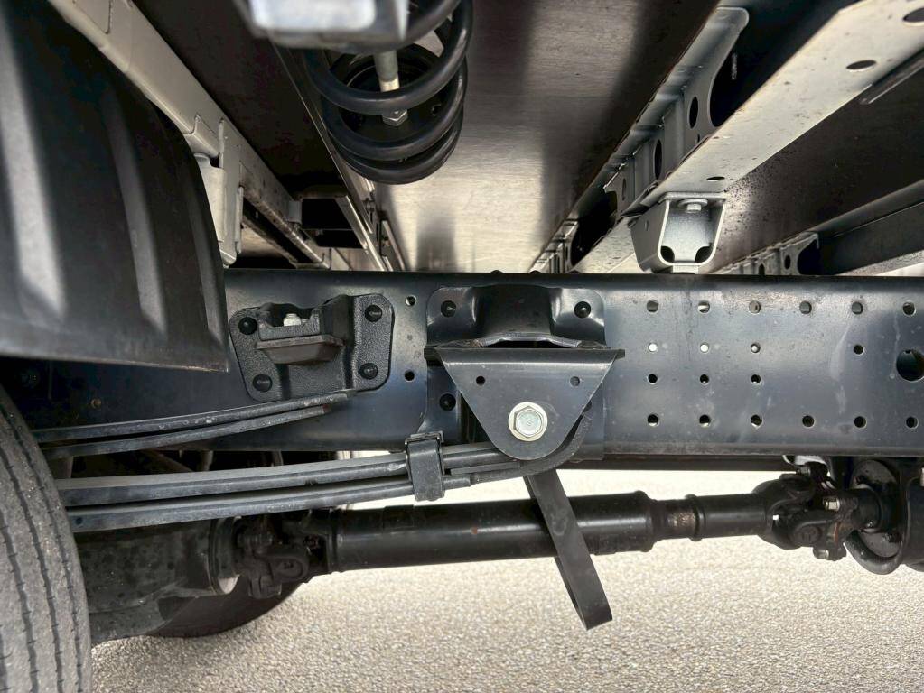 日野デュトロ平ボディ小型（2t・3t）[写真13]