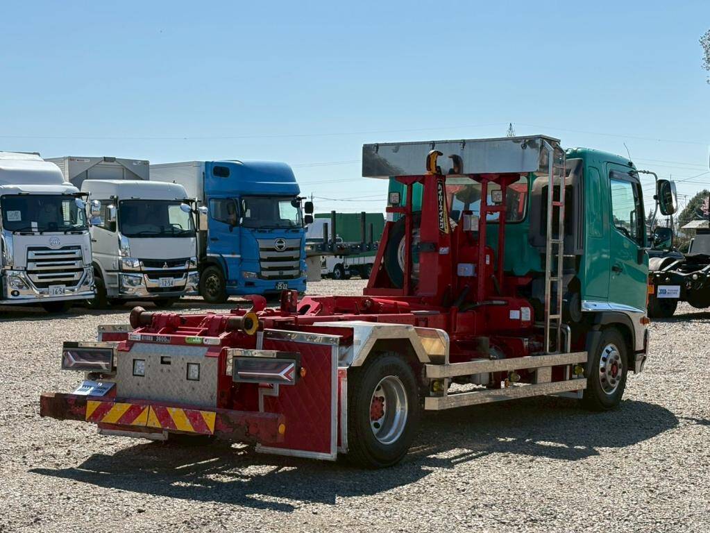 日野レンジャーコンテナ専用車中型（4t）[写真03]