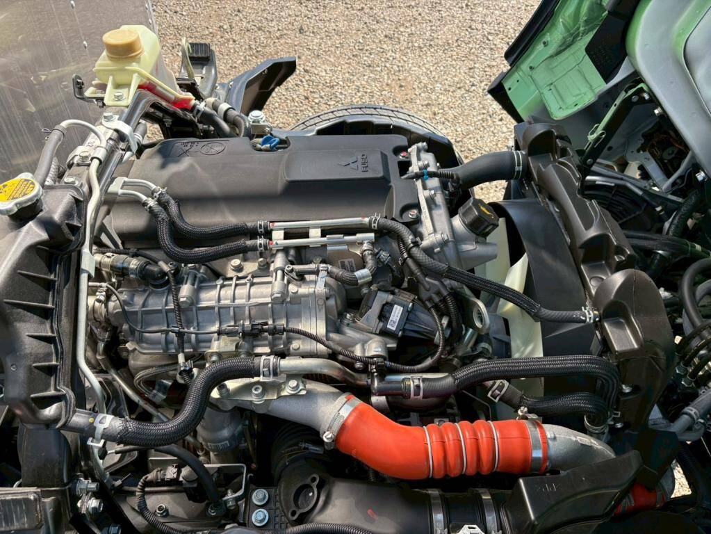 三菱ふそうキャンターアルミバン小型（2t・3t）[写真16]