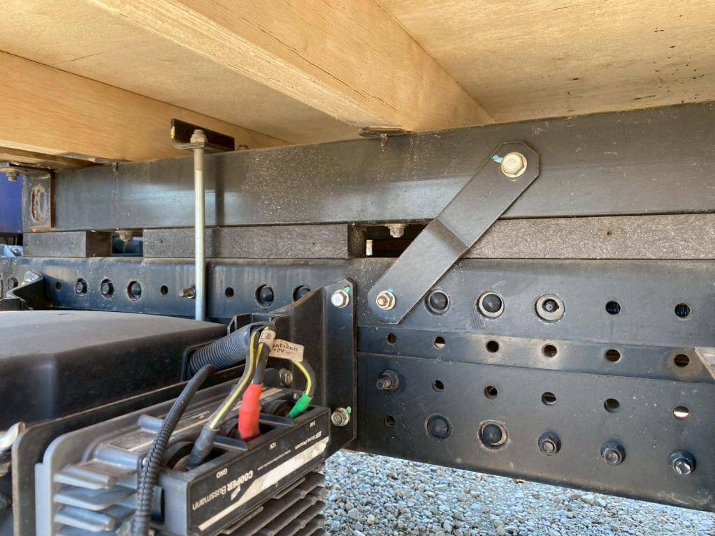 三菱ふそうキャンタークレーン4段小型（2t・3t）[写真12]