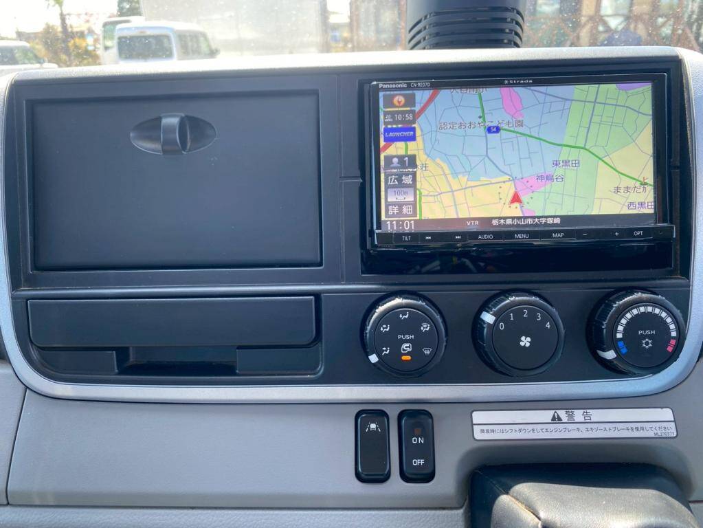 三菱ふそうキャンタークレーン4段小型（2t・3t）[写真19]