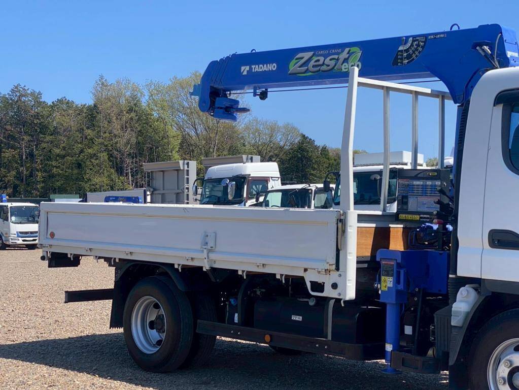 三菱ふそうキャンタークレーン4段小型（2t・3t）[写真04]