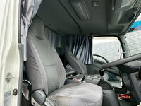 いすゞフォワードアルミウイング増トン（6t・8t）[写真12]