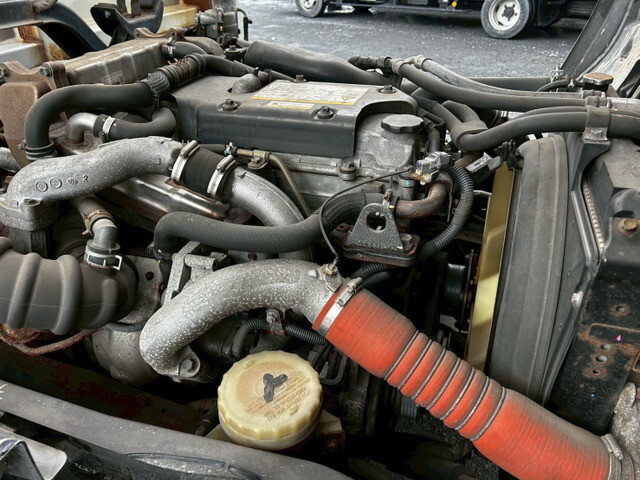 いすゞフォワードアルミウイング増トン（6t・8t）[写真12]