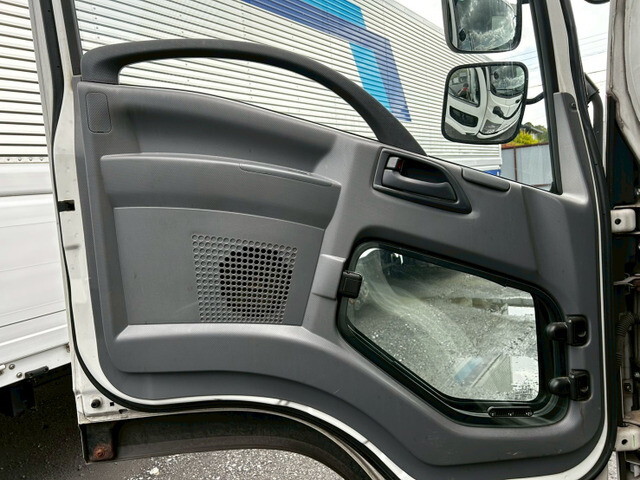 いすゞフォワードアルミウイング増トン（6t・8t）[写真15]