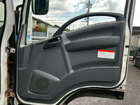 いすゞフォワードアルミウイング増トン（6t・8t）[写真17]