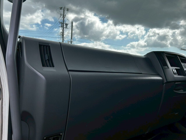 いすゞフォワードアルミウイング増トン（6t・8t）[写真21]