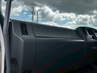 いすゞフォワードアルミウイング増トン（6t・8t）[写真22]