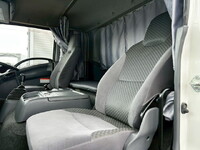 いすゞフォワードアルミウイング増トン（6t・8t）[写真23]