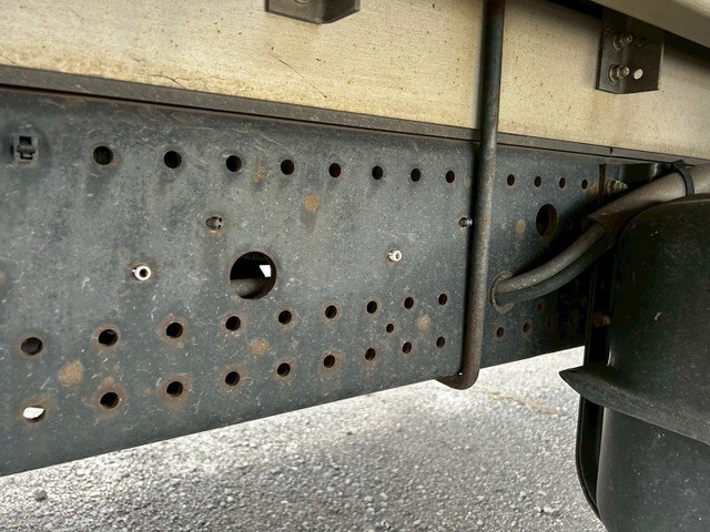 いすゞフォワードアルミウイング増トン（6t・8t）[写真33]