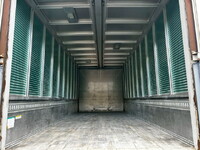 いすゞフォワードアルミウイング増トン（6t・8t）[写真08]