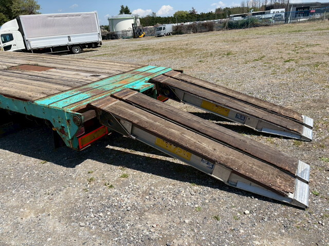 日野プロフィアセルフローダー大型（10t）[写真22]