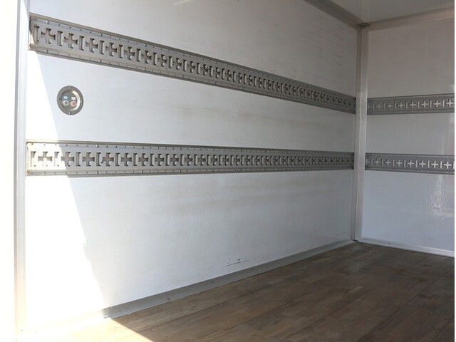 日産アトラスパネルバン小型（2t・3t）[写真13]