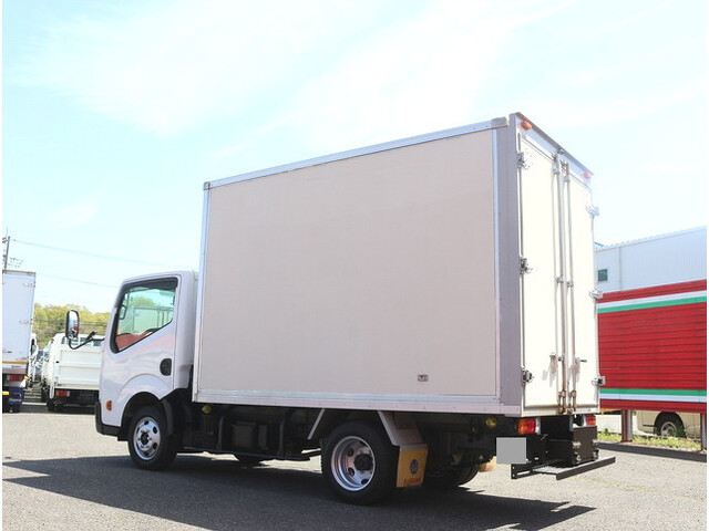 日産アトラスパネルバン小型（2t・3t）[写真02]