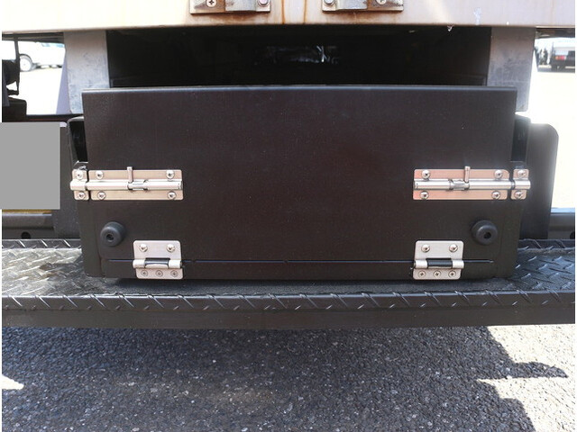 日産アトラスパネルバン小型（2t・3t）[写真09]