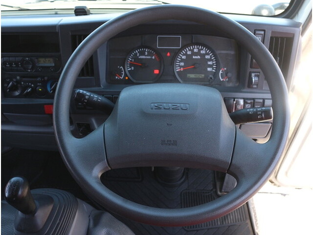 いすゞエルフダブルキャブ（Wキャブ）小型（2t・3t）[写真17]