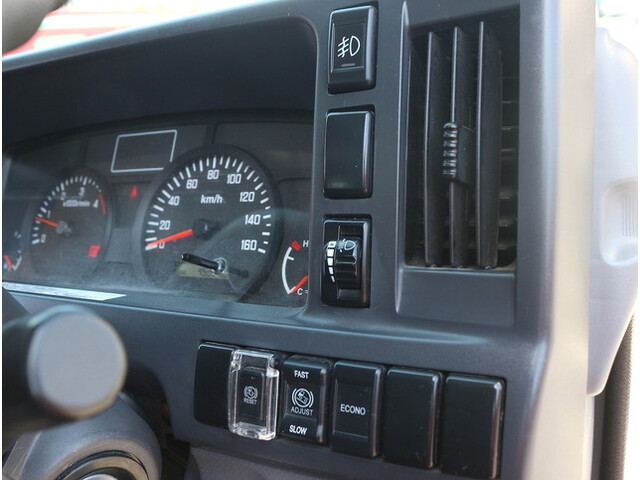 いすゞエルフダブルキャブ（Wキャブ）小型（2t・3t）[写真24]