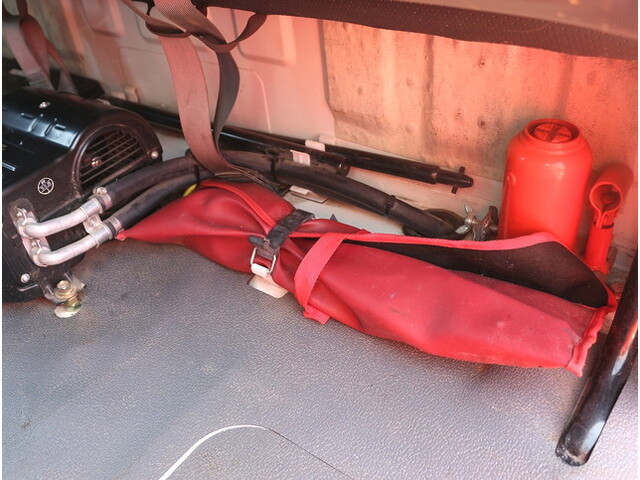 いすゞエルフダブルキャブ（Wキャブ）小型（2t・3t）[写真34]