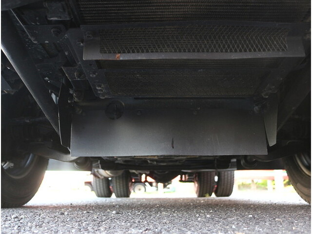 いすゞエルフダブルキャブ（Wキャブ）小型（2t・3t）[写真37]