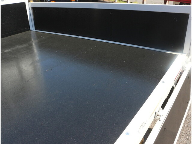 いすゞエルフダブルキャブ（Wキャブ）小型（2t・3t）[写真09]