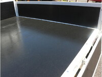 いすゞエルフダブルキャブ（Wキャブ）小型（2t・3t）[写真10]