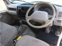 トヨタトヨエースダブルキャブ（Wキャブ）小型（2t・3t）[写真20]