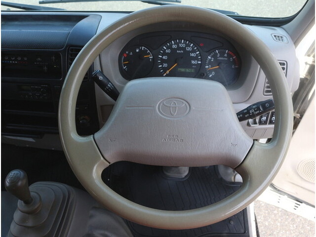 トヨタトヨエースダブルキャブ（Wキャブ）小型（2t・3t）[写真22]