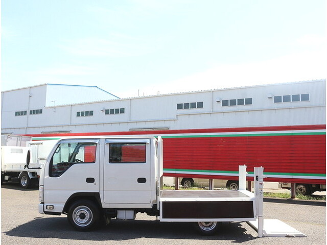 いすゞエルフダブルキャブ（Wキャブ）小型（2t・3t）[写真17]