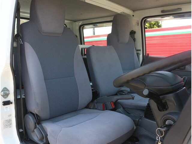 いすゞエルフダブルキャブ（Wキャブ）小型（2t・3t）[写真22]