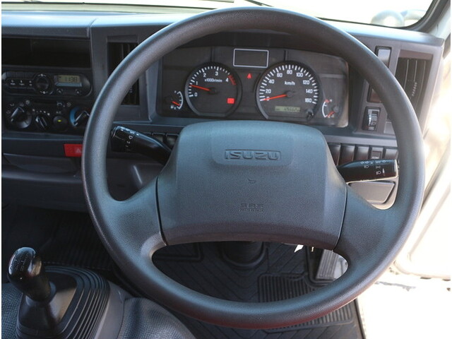 いすゞエルフダブルキャブ（Wキャブ）小型（2t・3t）[写真24]