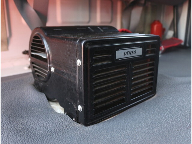 いすゞエルフダブルキャブ（Wキャブ）小型（2t・3t）[写真37]