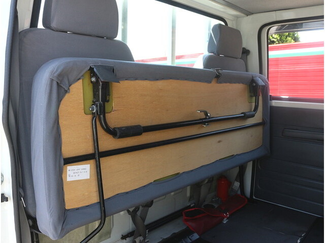 いすゞエルフダブルキャブ（Wキャブ）小型（2t・3t）[写真38]