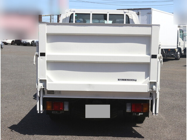 いすゞエルフダブルキャブ（Wキャブ）小型（2t・3t）[写真06]