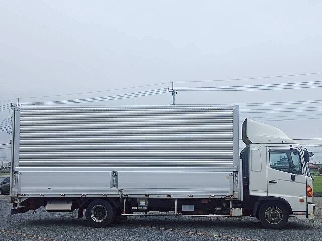 日野レンジャーアルミウイング中型（4t）[写真04]