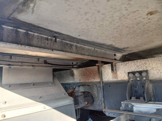 三菱ふそうファイター冷凍車（冷蔵車）中型（4t）[写真34]