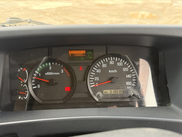 いすゞフォワード冷凍車（冷蔵車）中型（4t）[写真35]