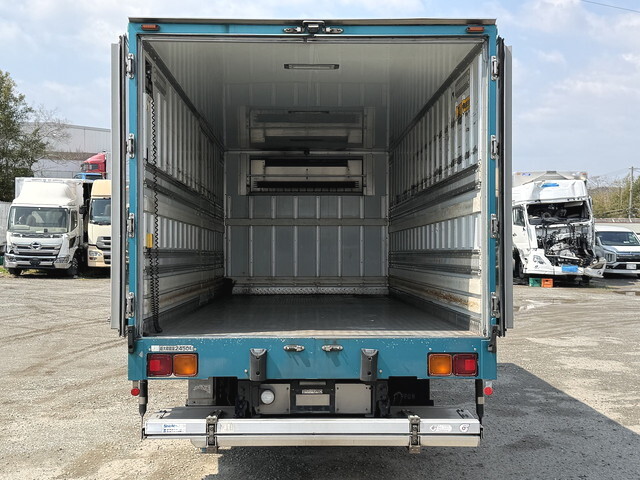 いすゞフォワード冷凍車（冷蔵車）中型（4t）[写真09]