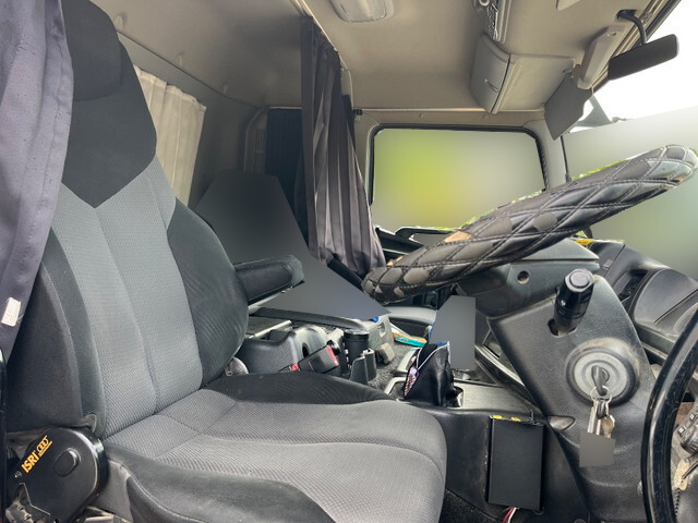 日野プロフィアダンプ大型（10t）[写真29]