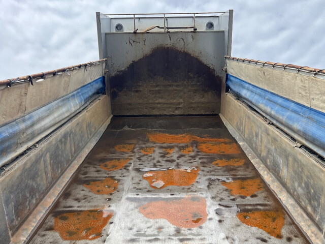 日野プロフィアダンプ大型（10t）[写真09]