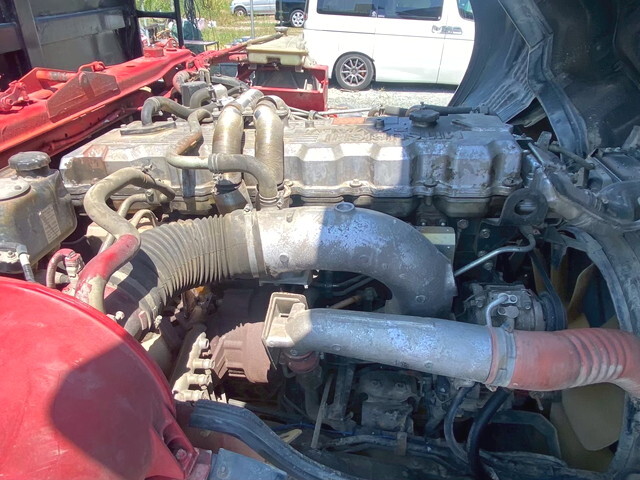 三菱ふそうスーパーグレートダンプ大型（10t）[写真12]