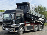 三菱ふそうスーパーグレートダンプ大型（10t）