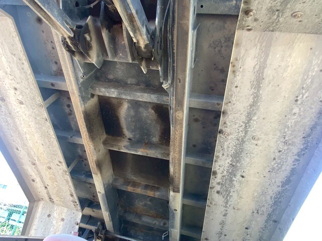 三菱ふそうスーパーグレートダンプ大型（10t）[写真24]