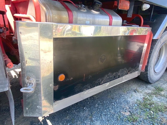 三菱ふそうスーパーグレートダンプ大型（10t）[写真38]