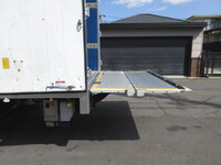 日野デュトロパネルバン小型（2t・3t）[写真12]