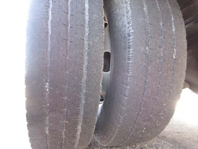 日野デュトロパネルバン小型（2t・3t）[写真38]