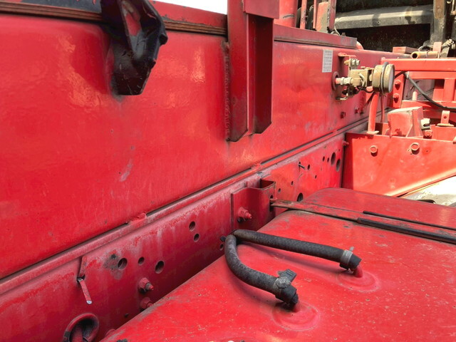 いすゞフォワードダンプ増トン（6t・8t）[写真28]