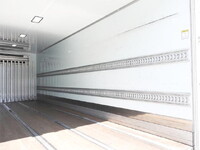 いすゞフォワード冷凍車（冷蔵車）中型（4t）[写真13]